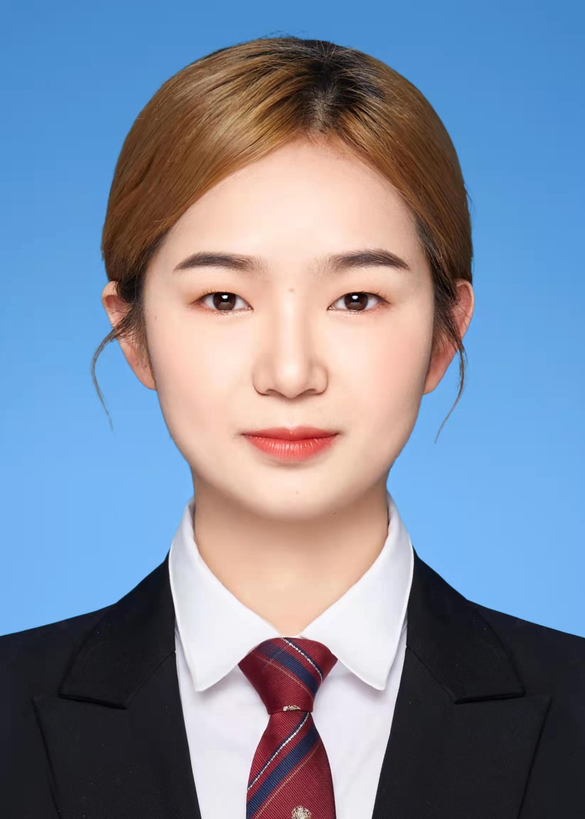 吕璐